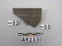 藏品(黑色夾砂陶口緣殘件)的圖片